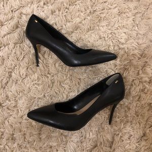 Aldo black heels